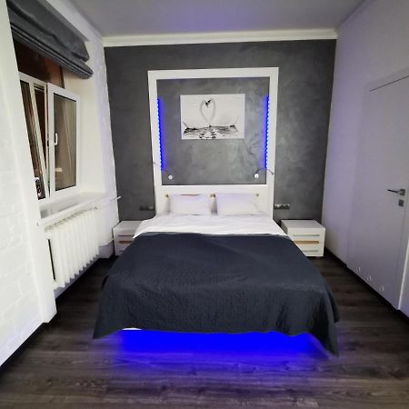Яркая История Apartment Kyiv Exterior photo