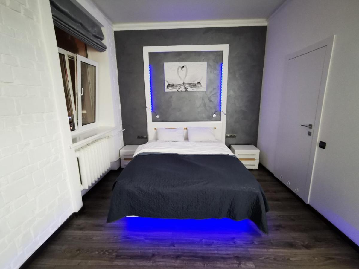 Яркая История Apartment Kyiv Exterior photo